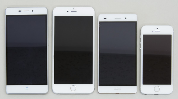 左からZTE Blade V580、iPhone 6 Plus、P8lite、iPhone SE