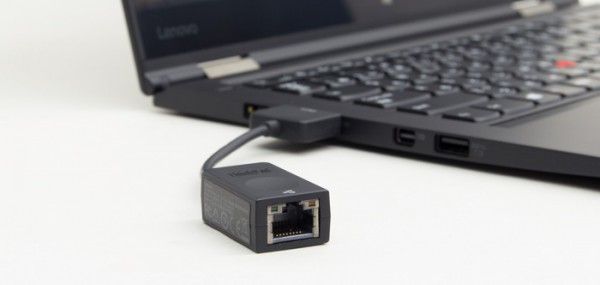ThinkPad OneLink+端子に接続することで、有線LANを利用できます