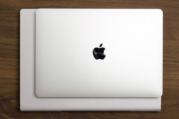 MacBook Pro 13インチモデルとの比較