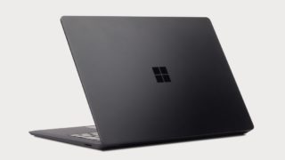 Surface Laptop 2 ブラックモデル 詳細レビュー：初代Surface Laptopとの違いは？