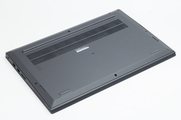 ThinkPad X1 Extrem 底面部