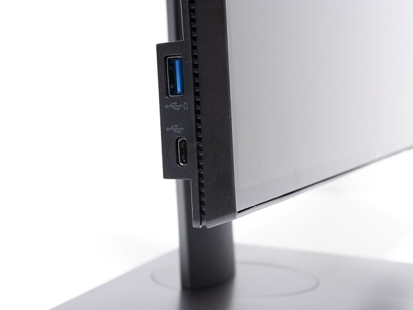 U2520D USB端子
