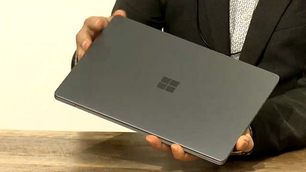 Surface Laptop Go 天板