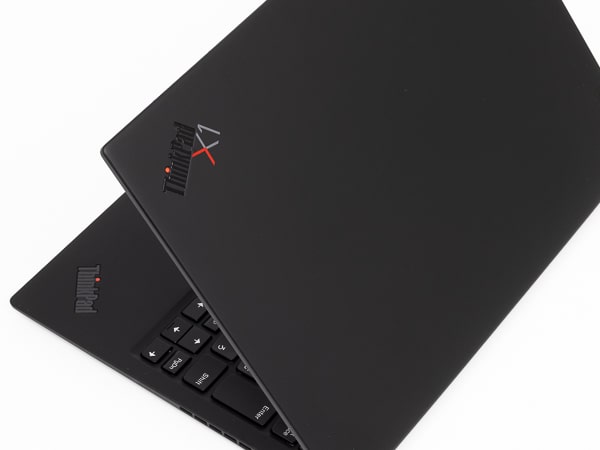 ThinkPad X1 Nano　本体カラー