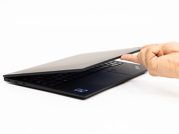 ThinkPad X1 Nano　ディスプレイ