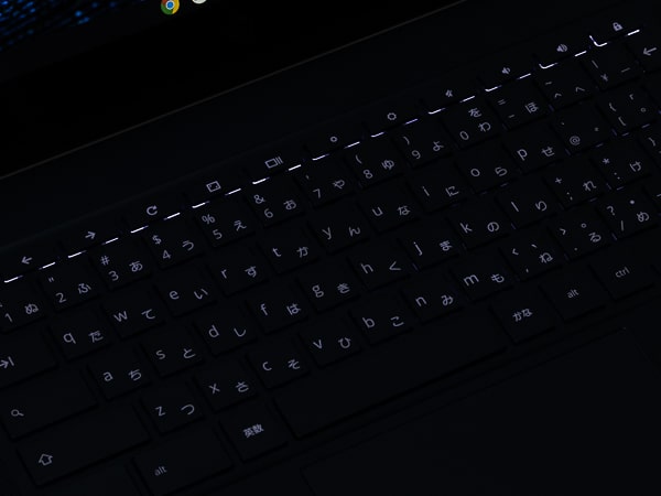 HP Chromebook x360 14b　バックライト