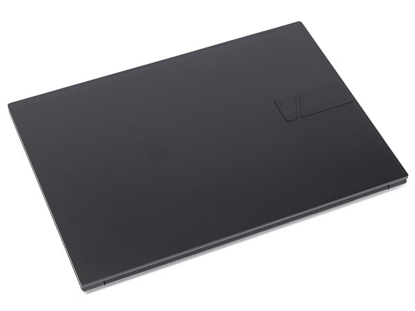 ASUS Vivobook Pro 16X OLED　デザイン