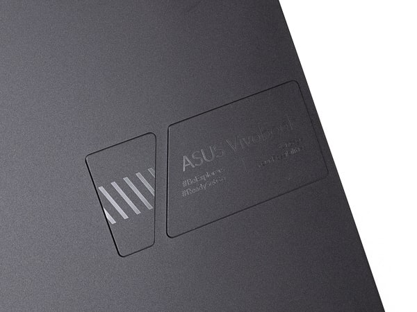 ASUS Vivobook Pro 16X OLED　天板