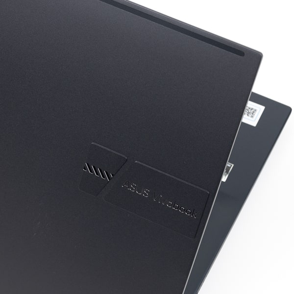 Vivobook Pro 15 OLED M3500QA　天板