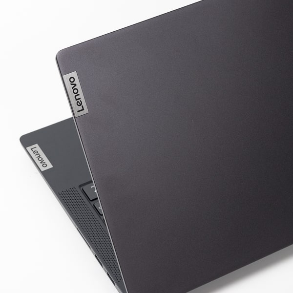 IdeaPad Slim 570　天板